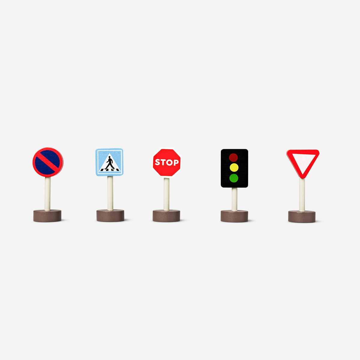 Trafikskilte. 5 stk.