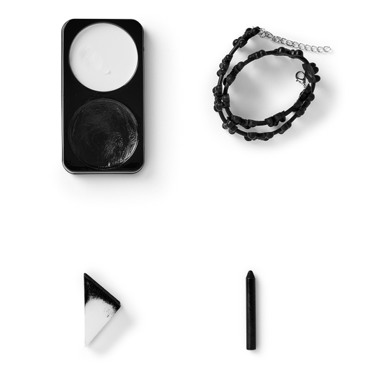 Skull make-up kit