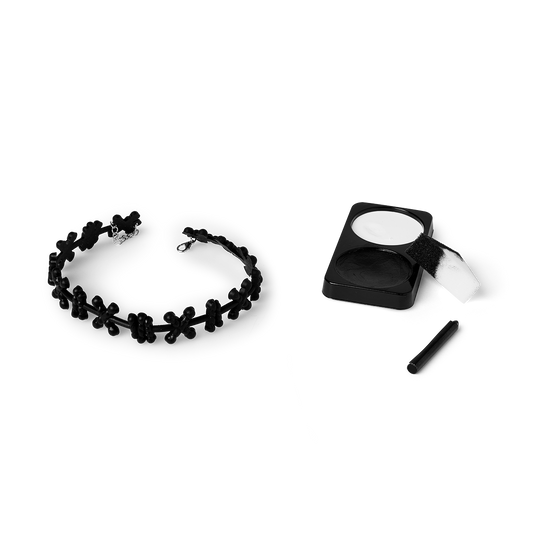 Skull make-up kit